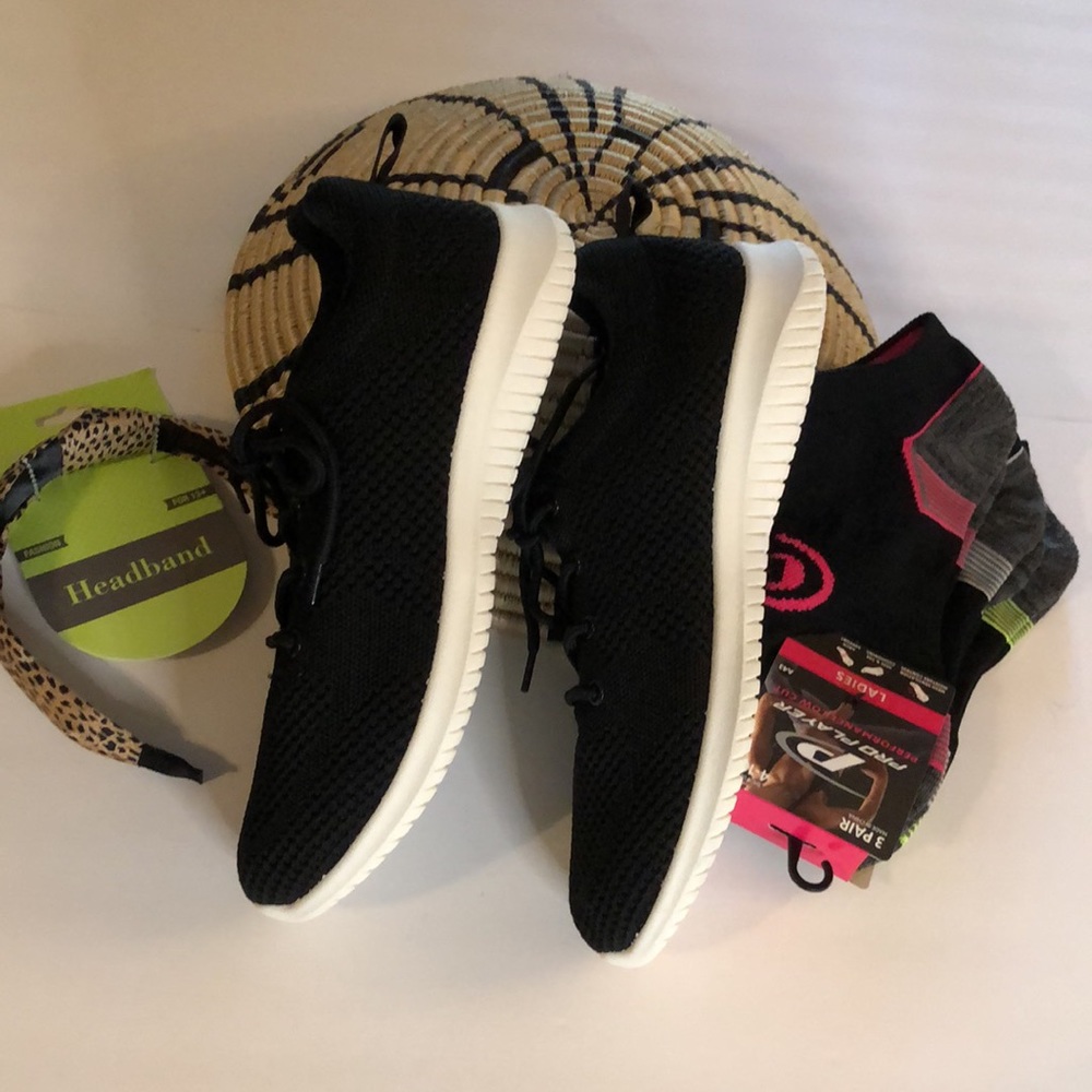 BUNDLE - PRO PLAYER TENNIS, SOCKS - Size 9, HEADBAND